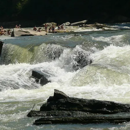 Hotel On Dovbush Path 2*