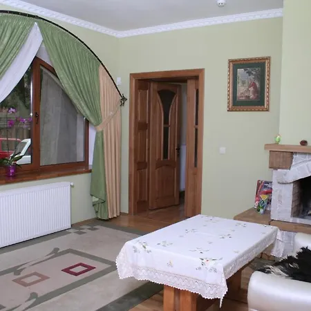 On Dovbush Path Hotel 2*