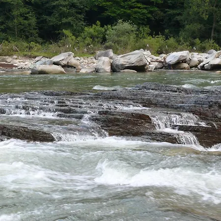 On Dovbush Path Hotel Yaremche